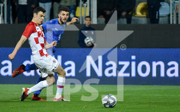 2019-03-25 - Valzania va al tiro contrastato da Uremovic - ITALIA VS CROAZIA U21 2-2 - FRIENDLY MATCH - SOCCER